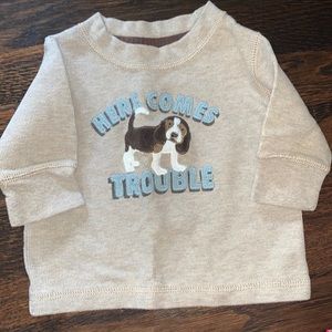 Long sleeve sweater dog